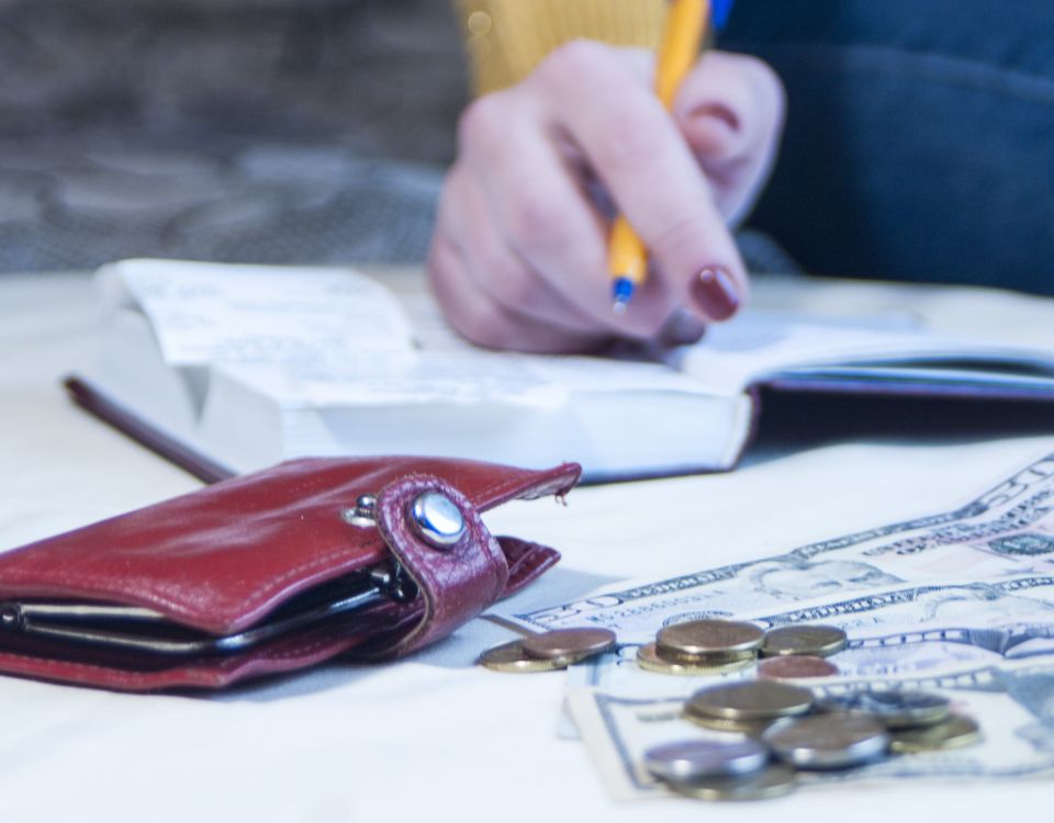 Inadimplência cai, mas superendividamento cresce em BH  