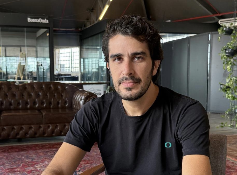 Rafael Gontijo, CEO da Oppem, discursa na 8ª edição do Imersão Indústria, da FIEMG