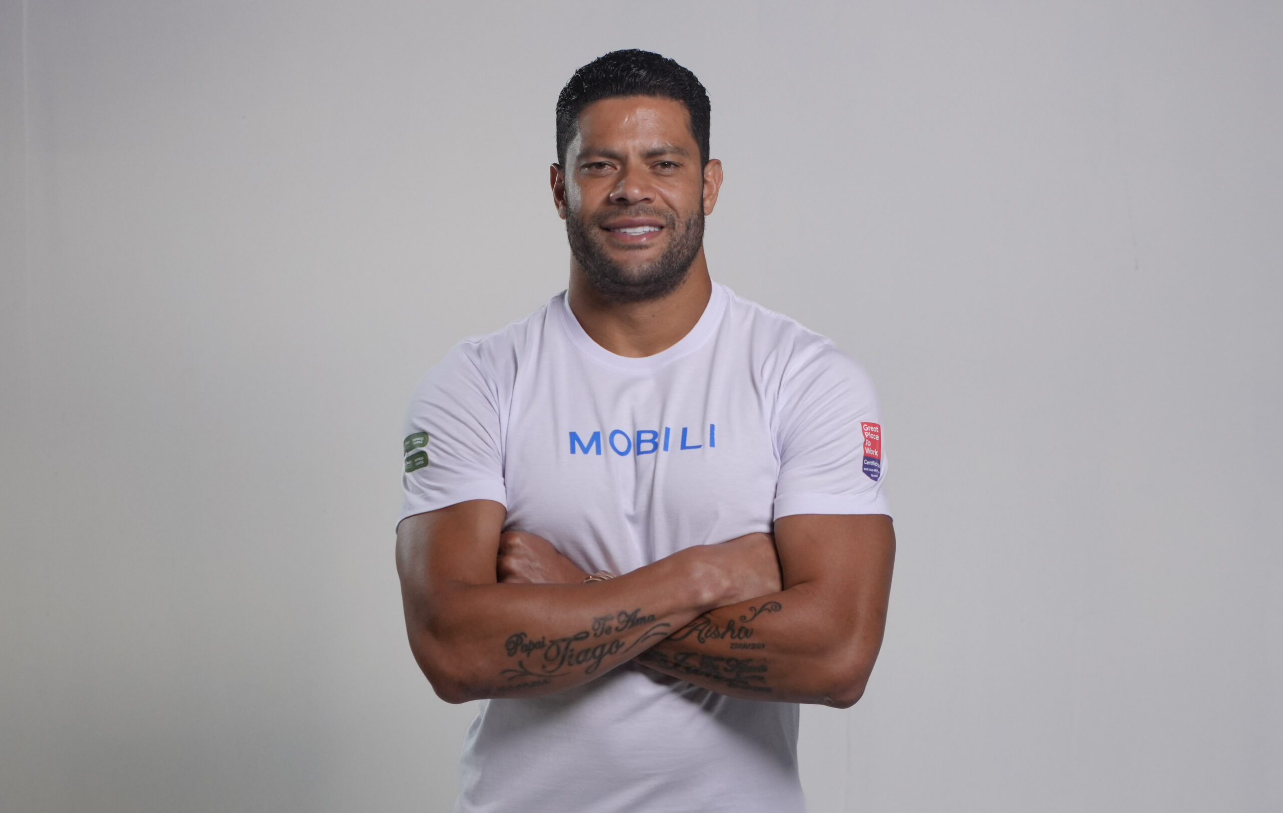 Craque nos gramados e nos negócios: Mobili anuncia Hulk como novo parceiro em proteção veicular